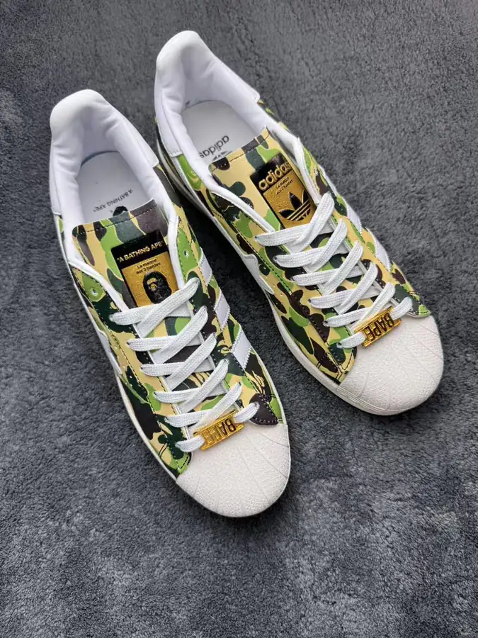 A BATHING APE x Originals Superstar 80s Camo Shell Toe