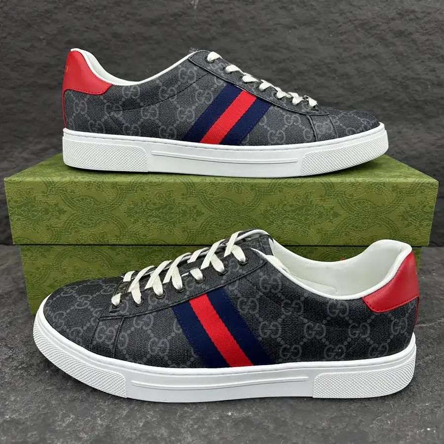 Ace Series Canvas Sneakers with Red Blue Straps