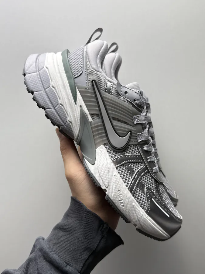 V2K Run Grey