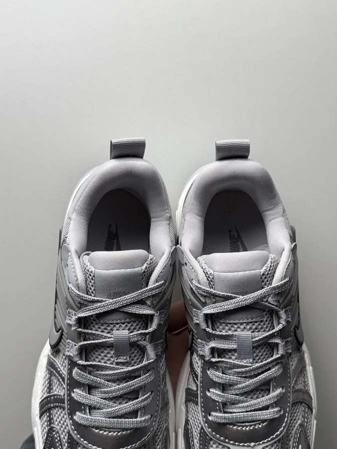 V2K Run Grey