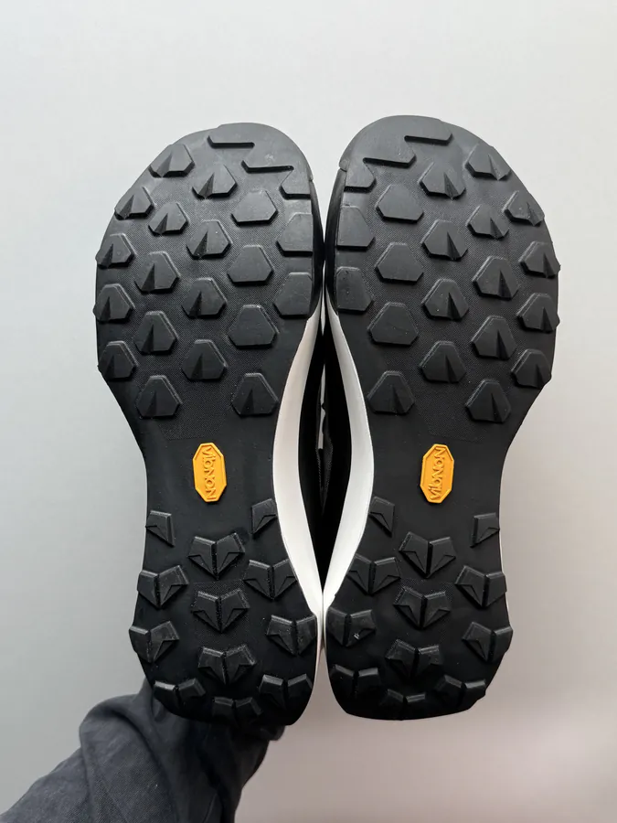 Vertex Speed Black High End Barefoot Shoe