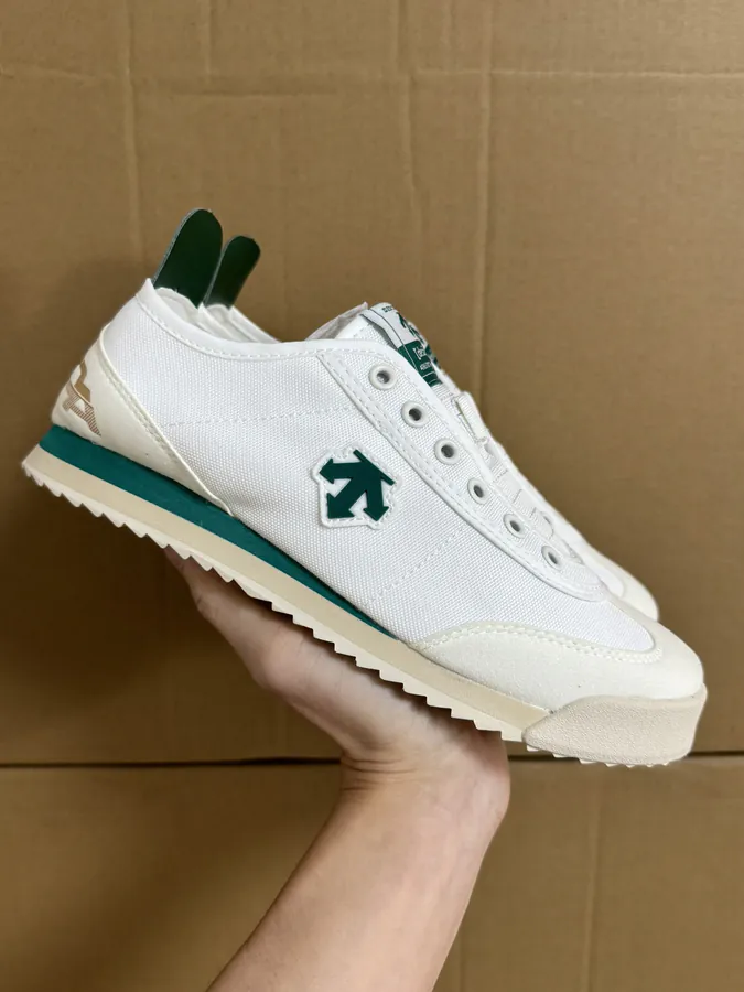 Con Retro Slip On Casual Shoes for Men