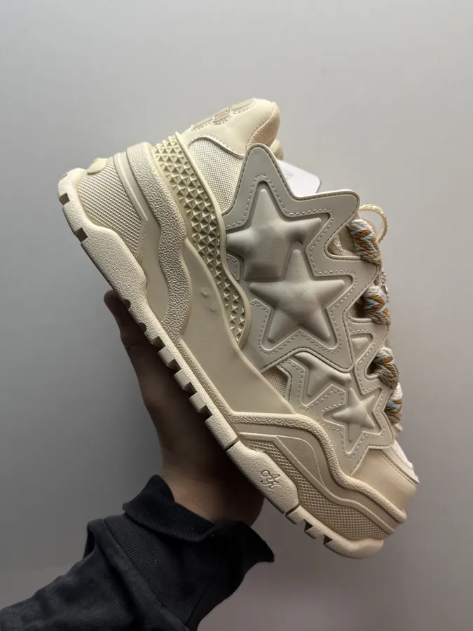 KAALIXTO La Brioche Starry Sneakers in Beige