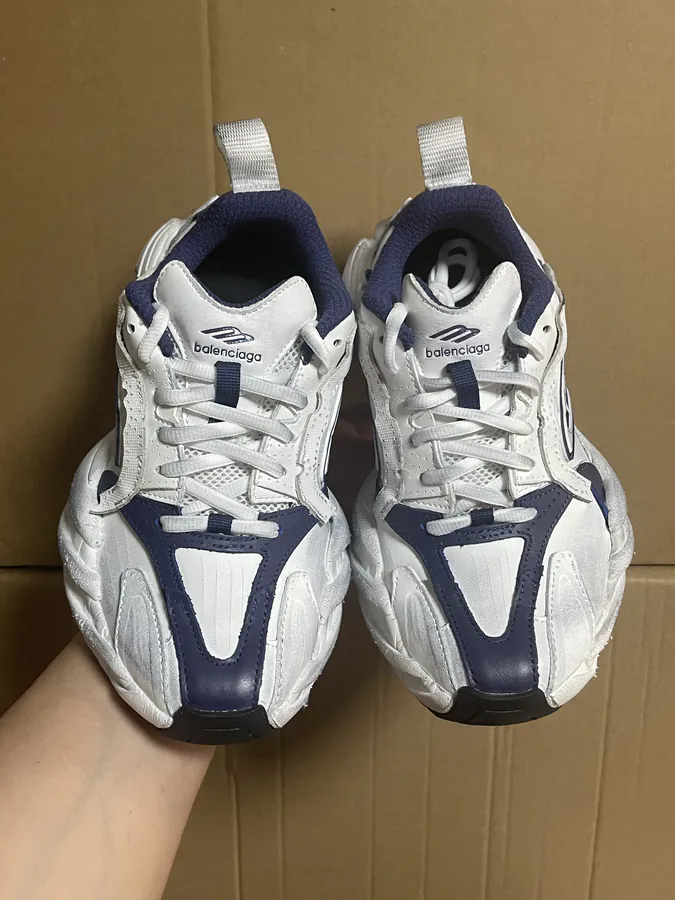 Monday Leather Round Toe Buckle Low Top Lifestyle Sneaker for Men