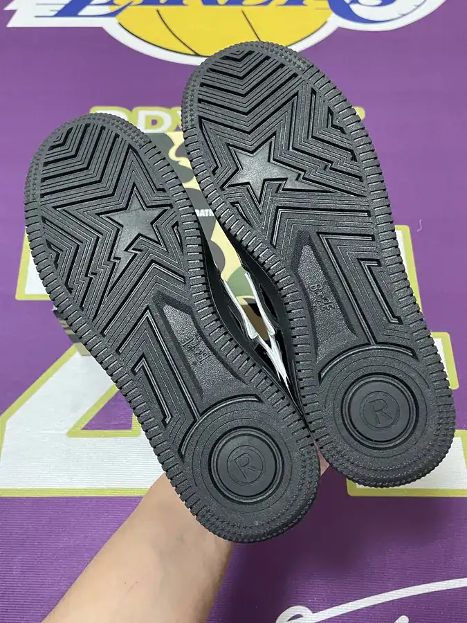 A BATHING APE STA Leather Low Top Sneaker