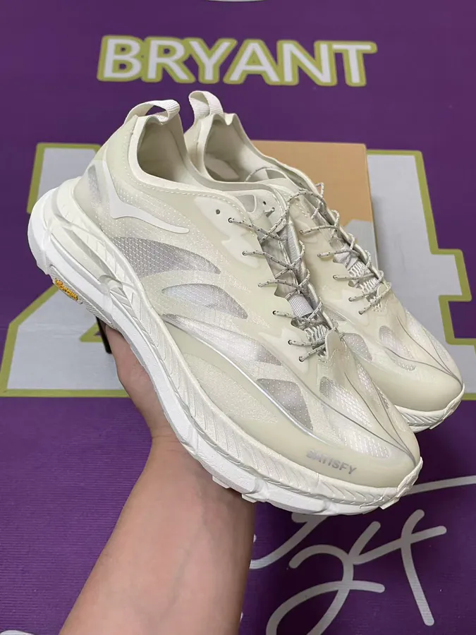 Satisfy x ONE ONE Mafate Speed 4 Low Top Running Shoes
