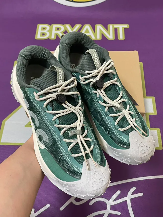 ACG Mountain Fly Low 2 Green Outdoor Sneaker