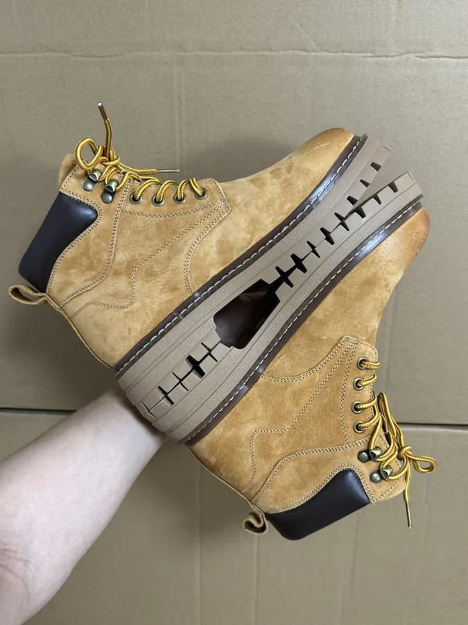 Cat 350 Large Boots Wheat Color
