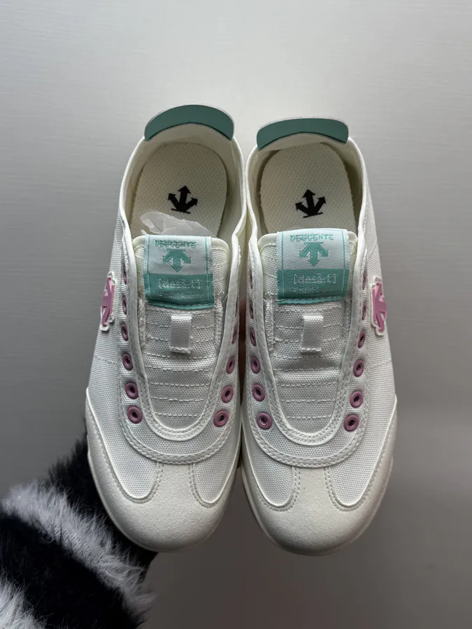 Con Sneaker in Pink White