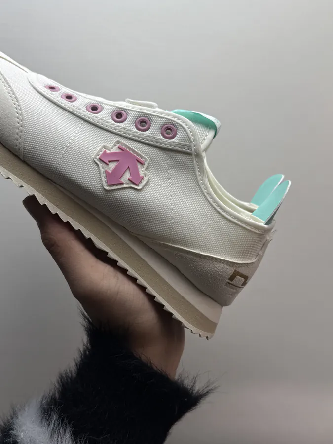 Con Sneaker in Pink White