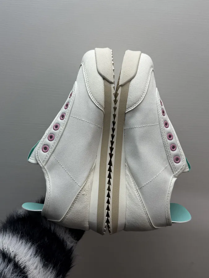 Con Sneaker in Pink White