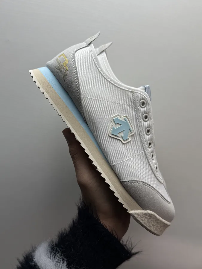 Con SLIP ON Sport Style Bucket Bag in Grained Calfskin Ice Blue