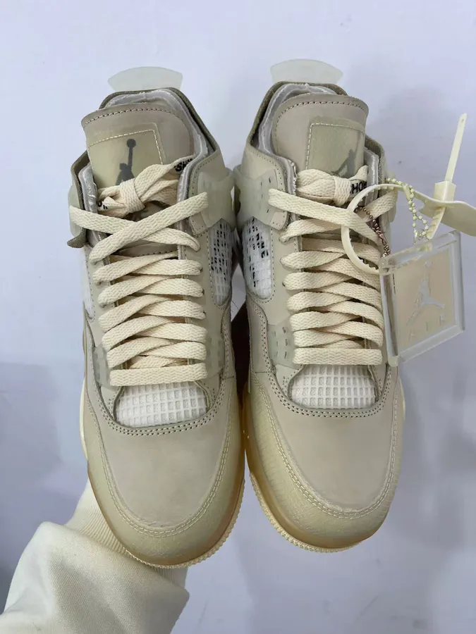 4 OW Collaboration White and Yellow Color