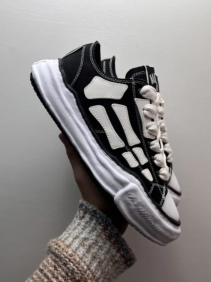 Maison Mihara Yasuhiro x Skel Top Low in Black