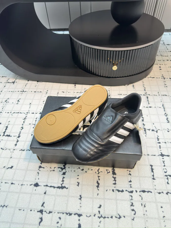 Jennie's Style Taekwondo Training Shoes Retro Sport Sneakers