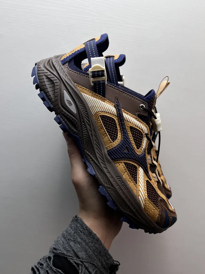 Mizuno Racer Trail SE in Caramel Brown