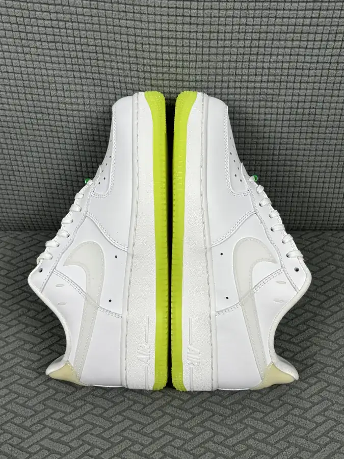 Nike Air Force 1 Low Classic Style, White and Green Color