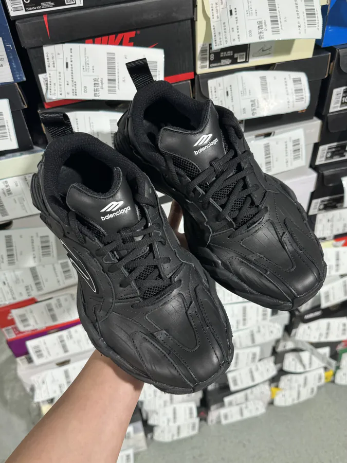 Monday Leather Low Top Casual Sneakers for Women