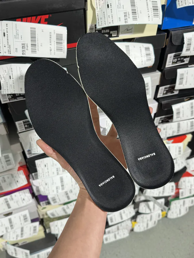 Monday Leather Low Top Casual Sneakers for Women