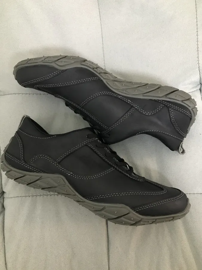 CAT Kater Low Top Hiking Boots in Gray