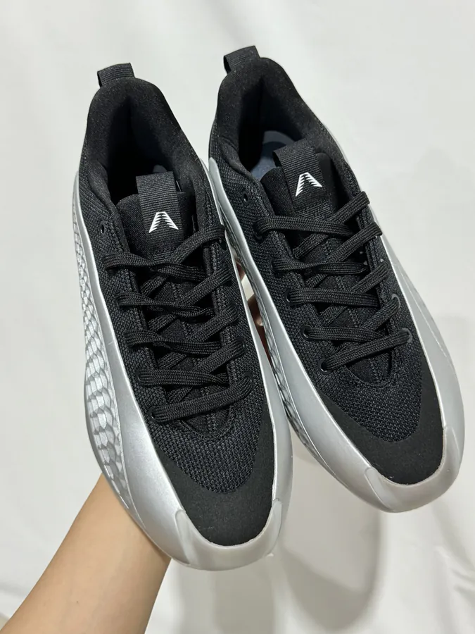 AE1 'Hua Zi Yi Dai' Mid Court Basketball Shoes