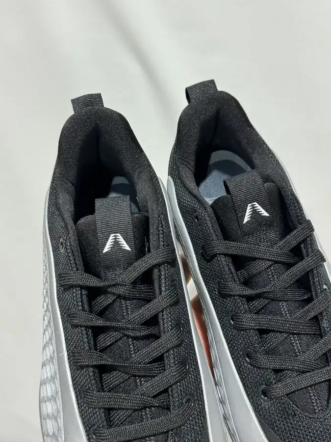 AE1 'Hua Zi Yi Dai' Mid Court Basketball Shoes