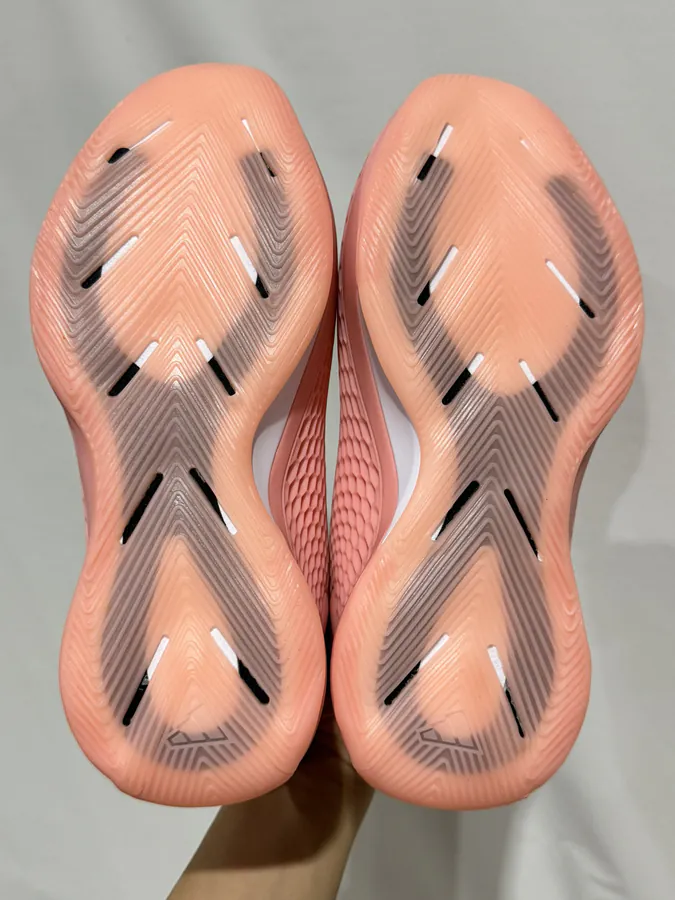 AE1 Basketball Shoes with 'Hua Zi Yi Jian' Design