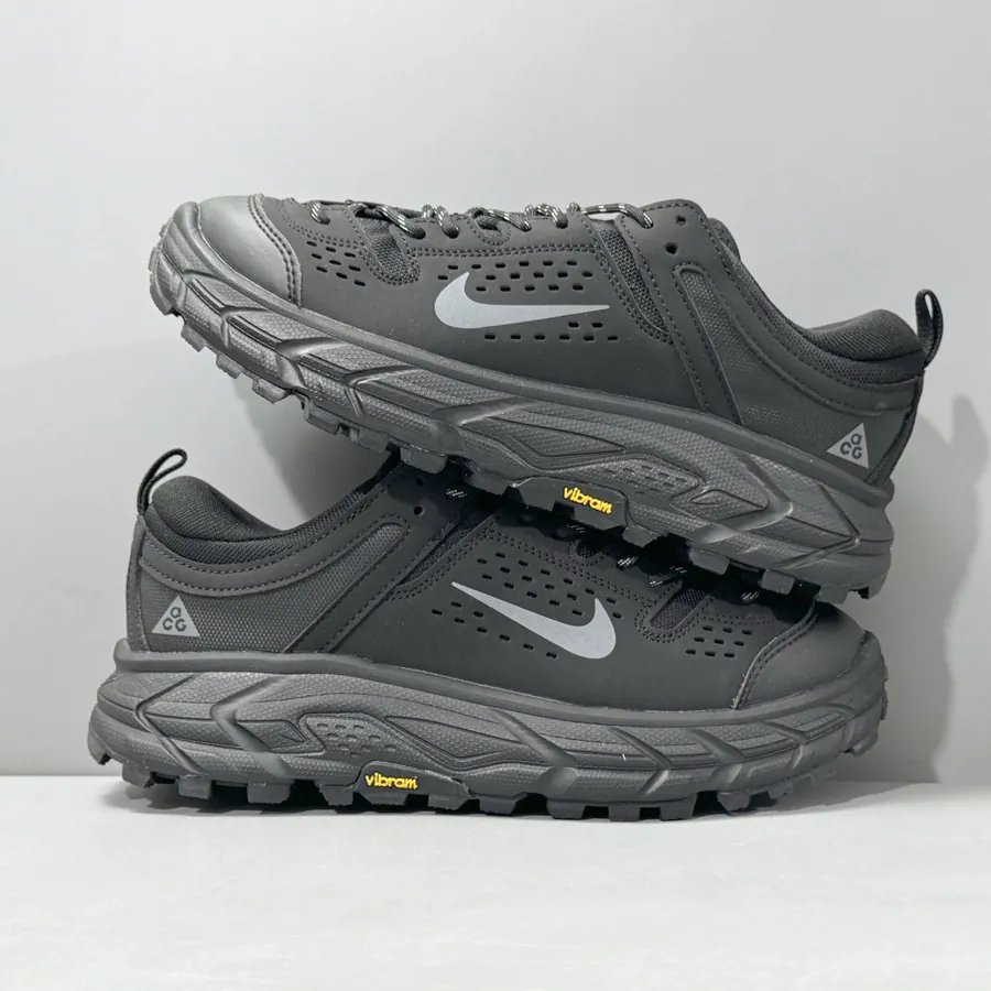 ACG Mountain Fly 2 Low Comfortable Outdoor Sneaker