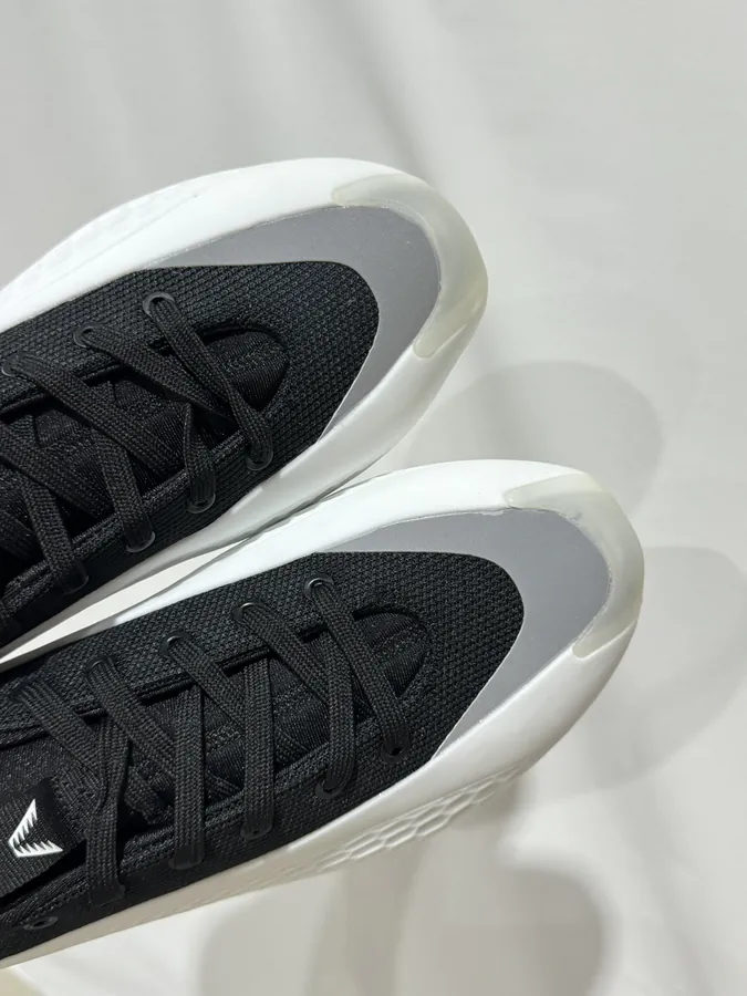 AE1 Basketball Shoes with 'Hua Zi Yi Dai' Design