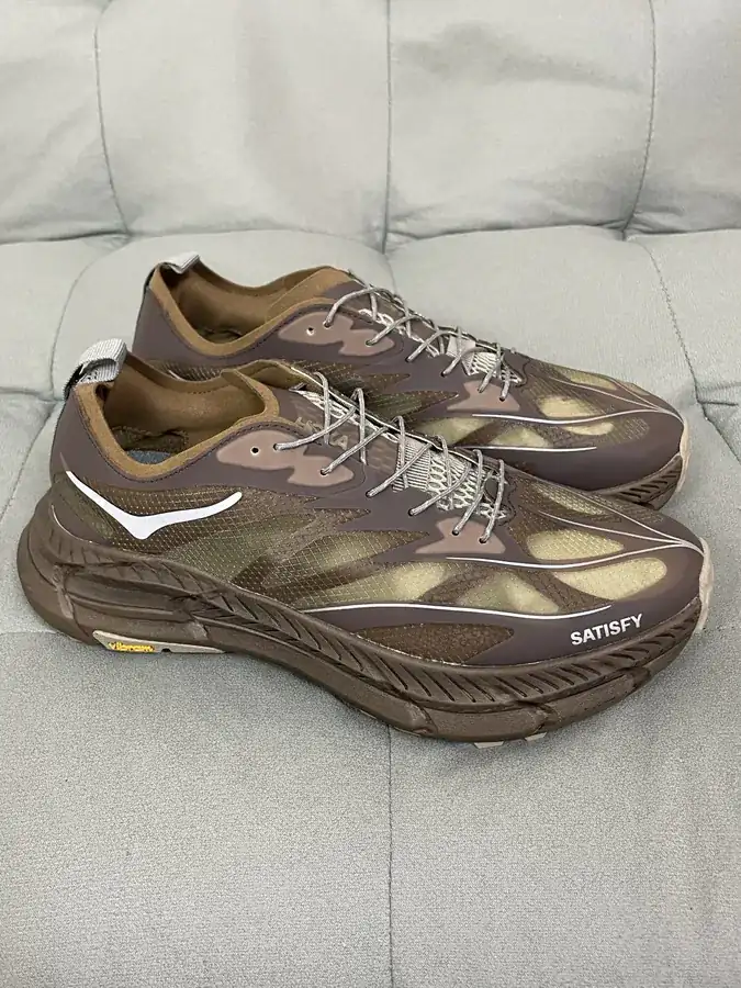 Satisfy x ONE ONE Mafate Speed 4 Low Top Running Shoes