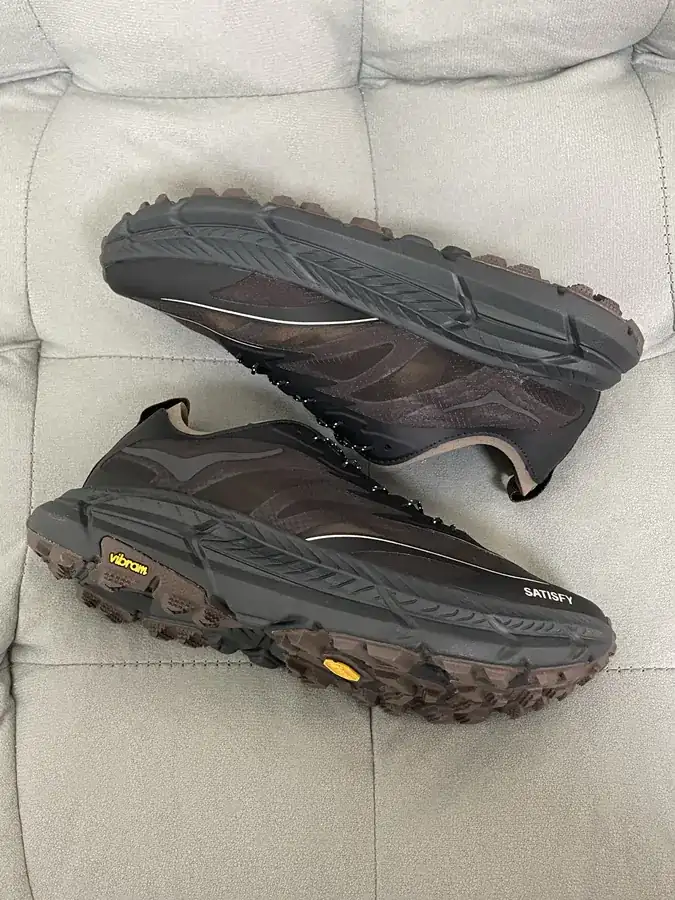 Satisfy x ONE ONE Mafate Speed 4 Low Top Running Shoes