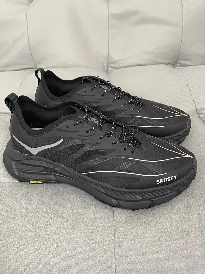 Satisfy x ONE ONE Mafate Speed 4 Low Top Running Shoes