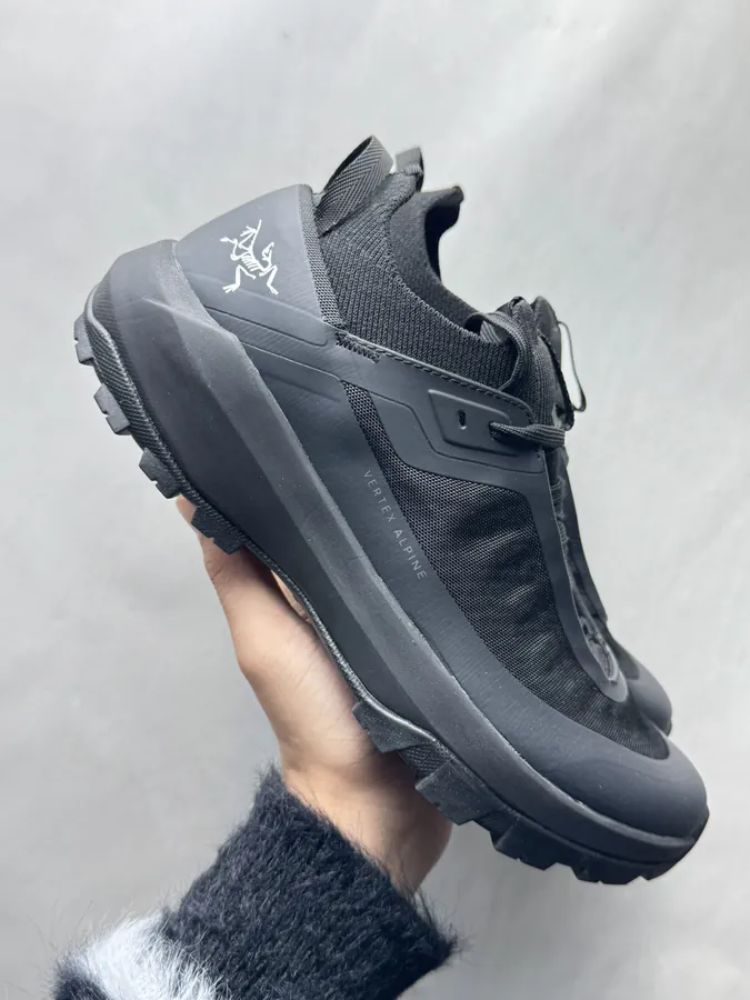 Vertex Aine Black High End Barefoot Shoe