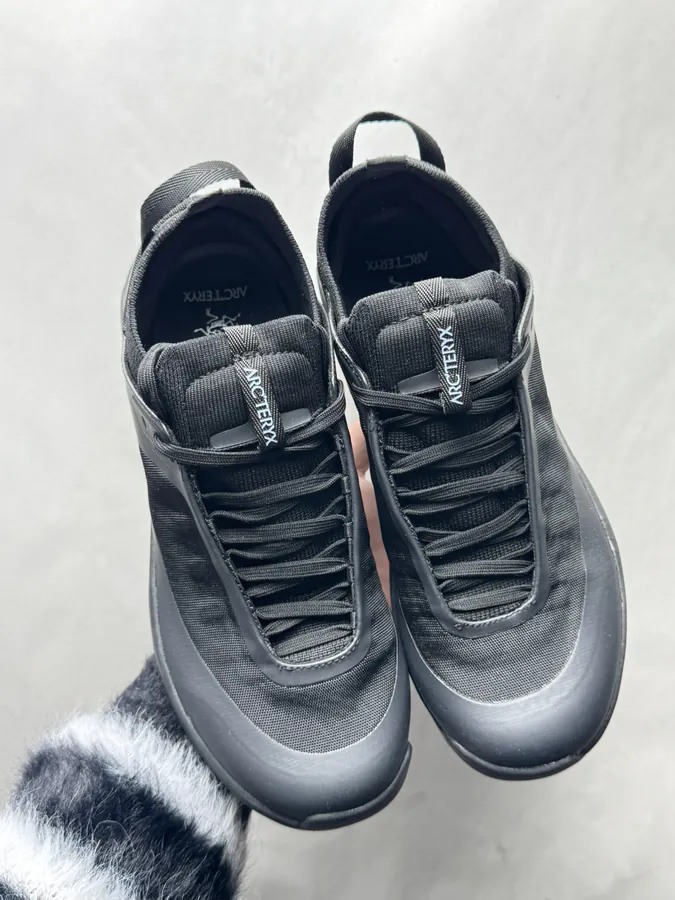 Vertex Aine Black High End Barefoot Shoe
