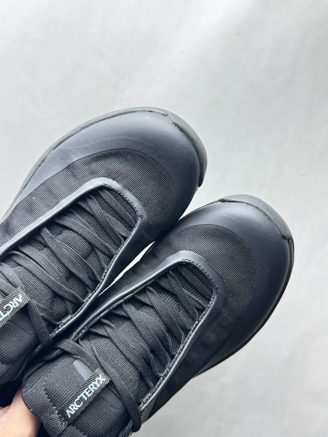 Vertex Aine Black High End Barefoot Shoe