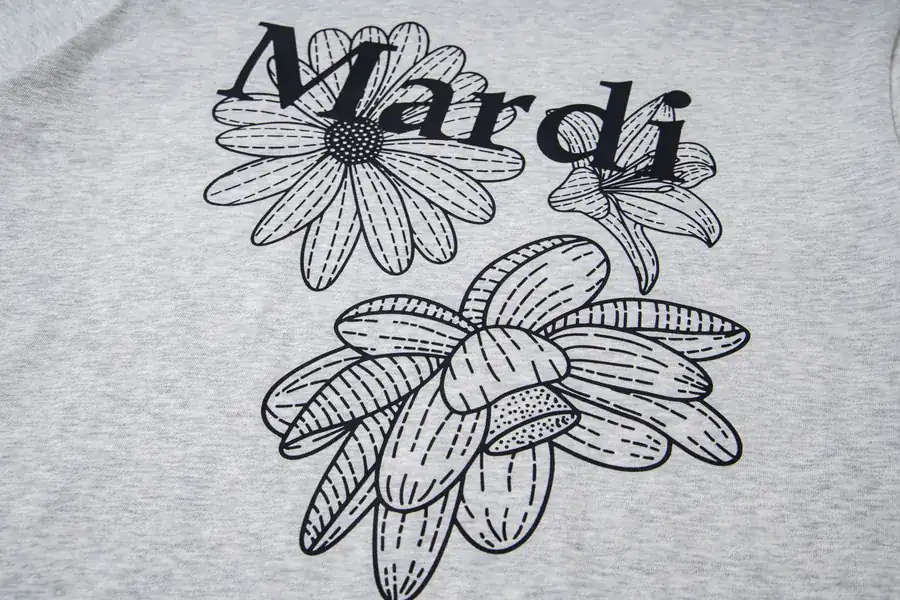 Mardi Mercredi Three Flowers Short Sleeve T Shirt