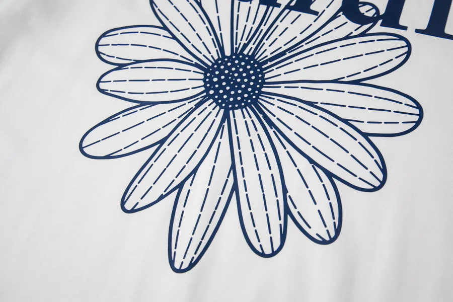 Mardi Mercredi Classic Daisy Print Round Neck Short Sleeve T Shirt