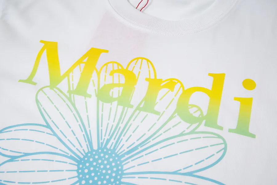 Mardi Mercredi Classic Daisy Print Round Neck Short Sleeve T Shirt