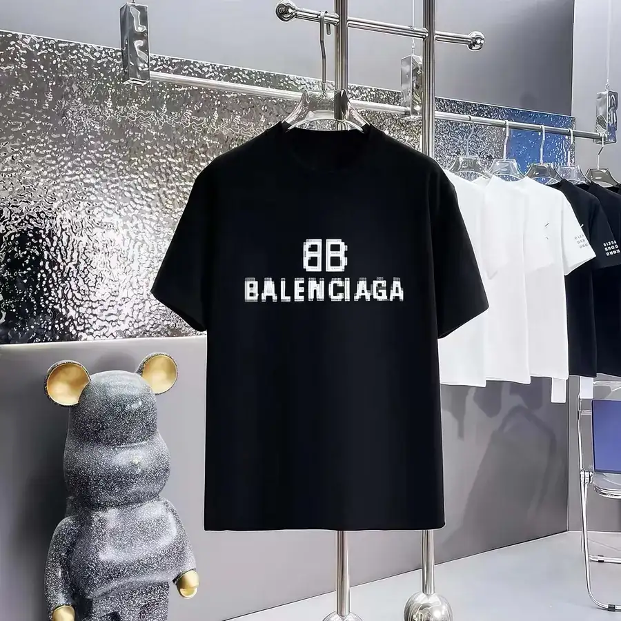 Balenciaga Paris Print Round Neck Short Sleeve T Shirt