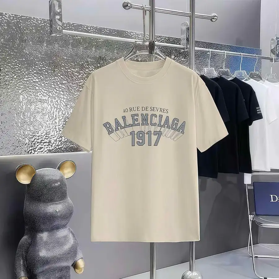 Balenciaga Parisian Print Round Neck Short Sleeve T Shirt