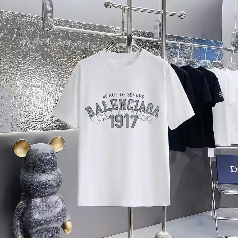 Balenciaga Parisian Print Round Neck Short Sleeve T Shirt