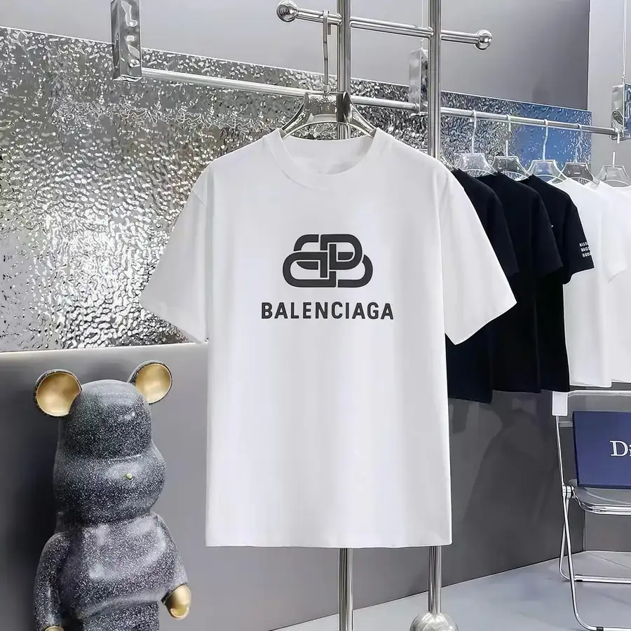 Balenciaga Paris Print Round Neck Short Sleeve T Shirt