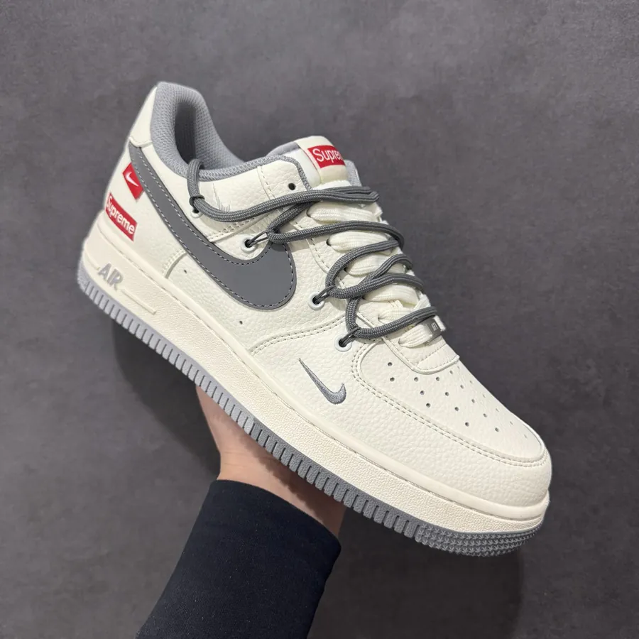 CX Exclusive Air Force 1 07 Low 'Dual Tone Gray Laces' Low Sneakers