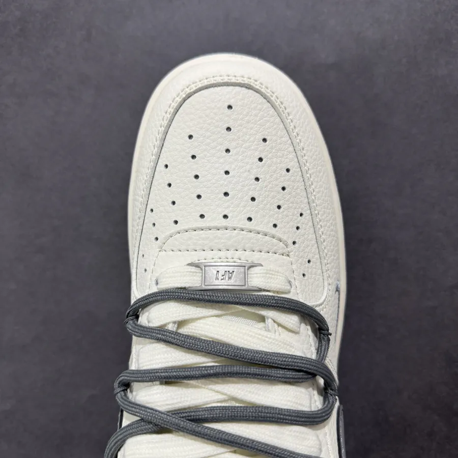 CX Exclusive Air Force 1 07 Low 'Dual Tone Gray Laces' Low Sneakers