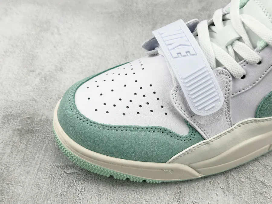Jordan Legacy 312 LOW White Green