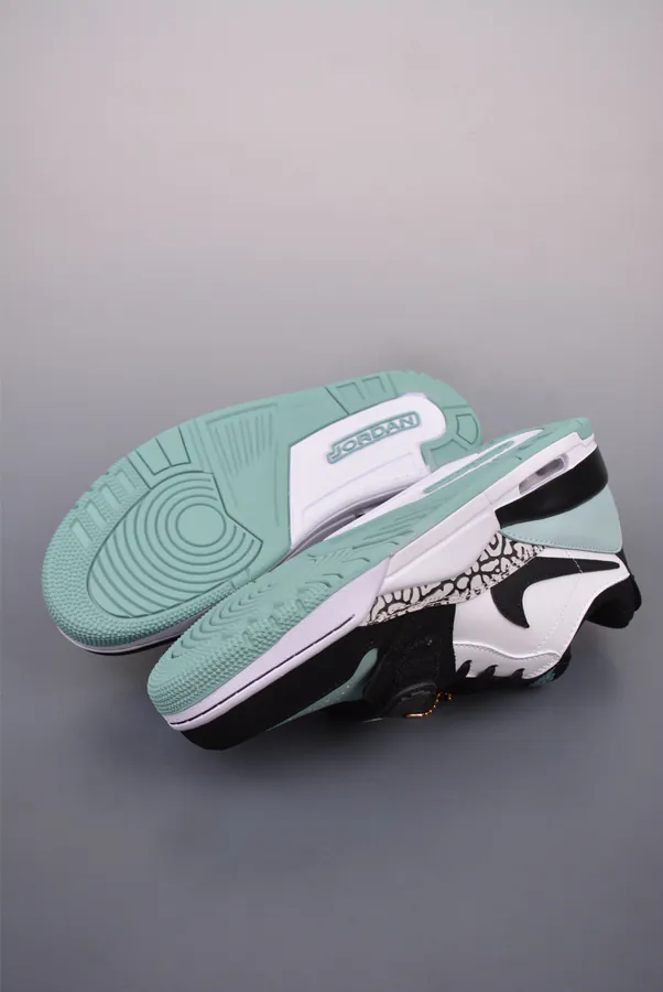 Air Legacy 312 Classic Colorway
