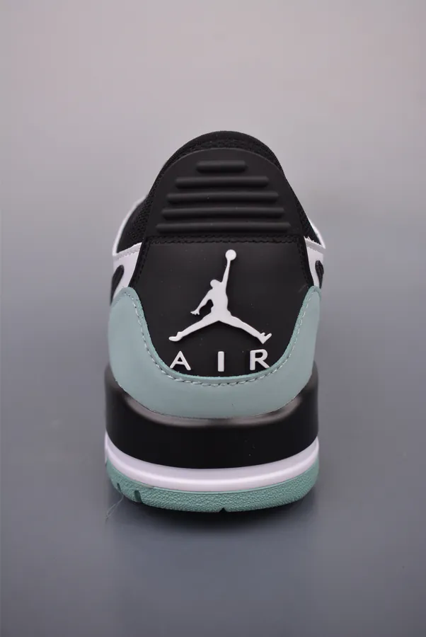 Air Legacy 312 Classic Colorway