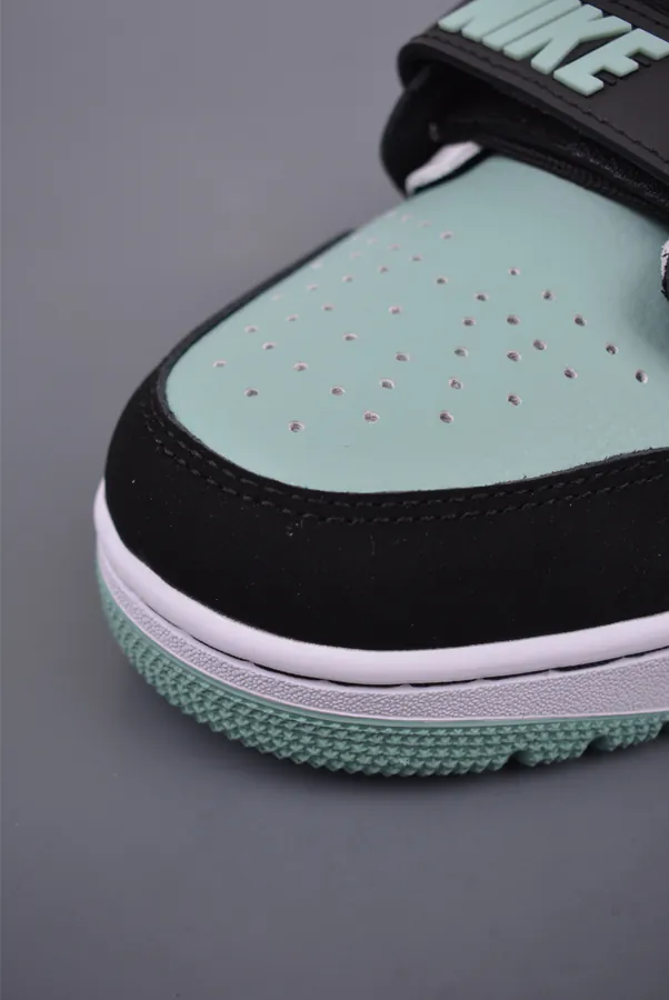 Air Legacy 312 Classic Colorway
