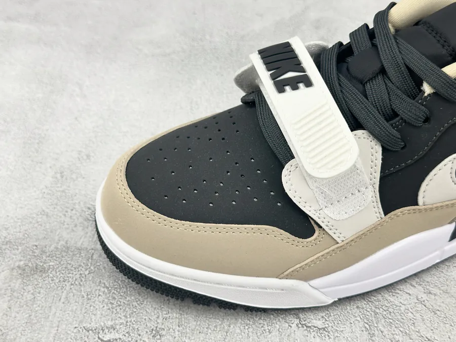Jordan Legacy 312 LOW Black and White