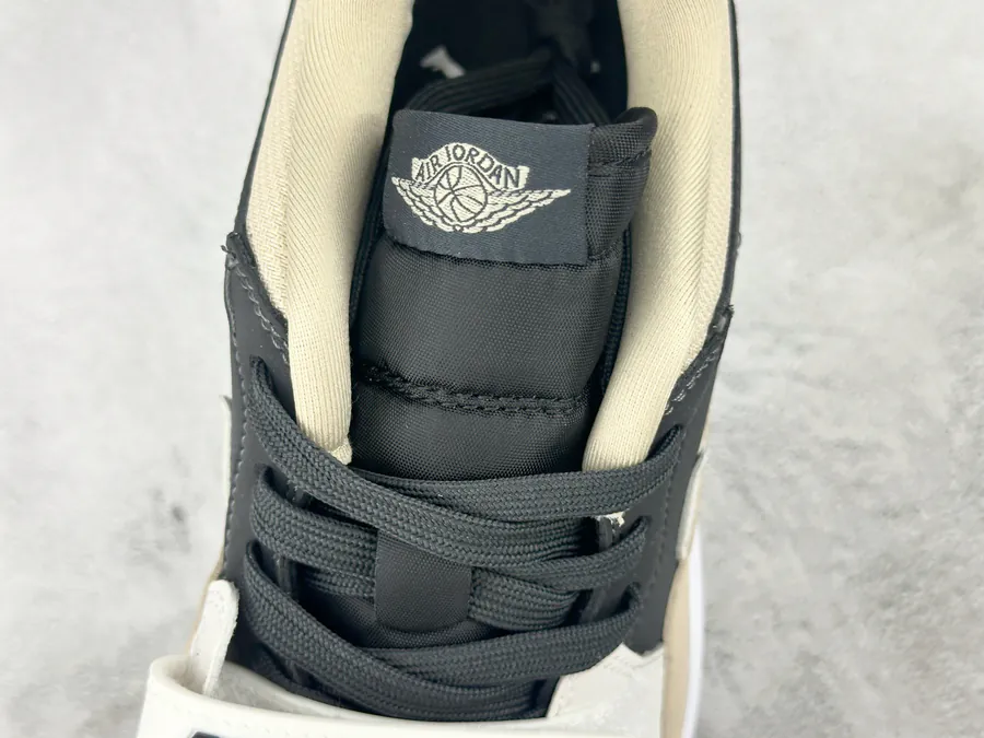 Jordan Legacy 312 LOW Black and White
